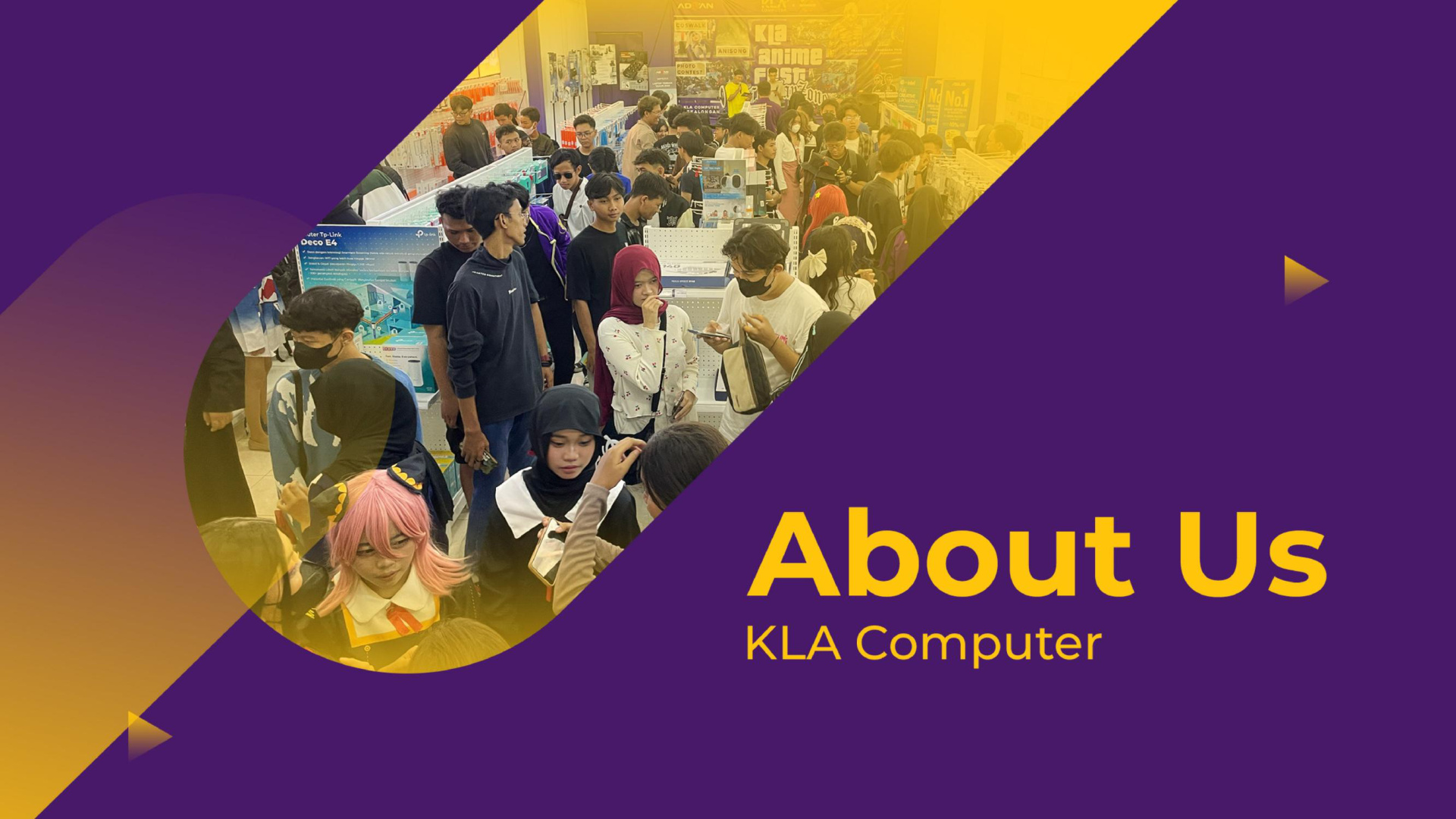 Suasana customer dan store KLA Computer